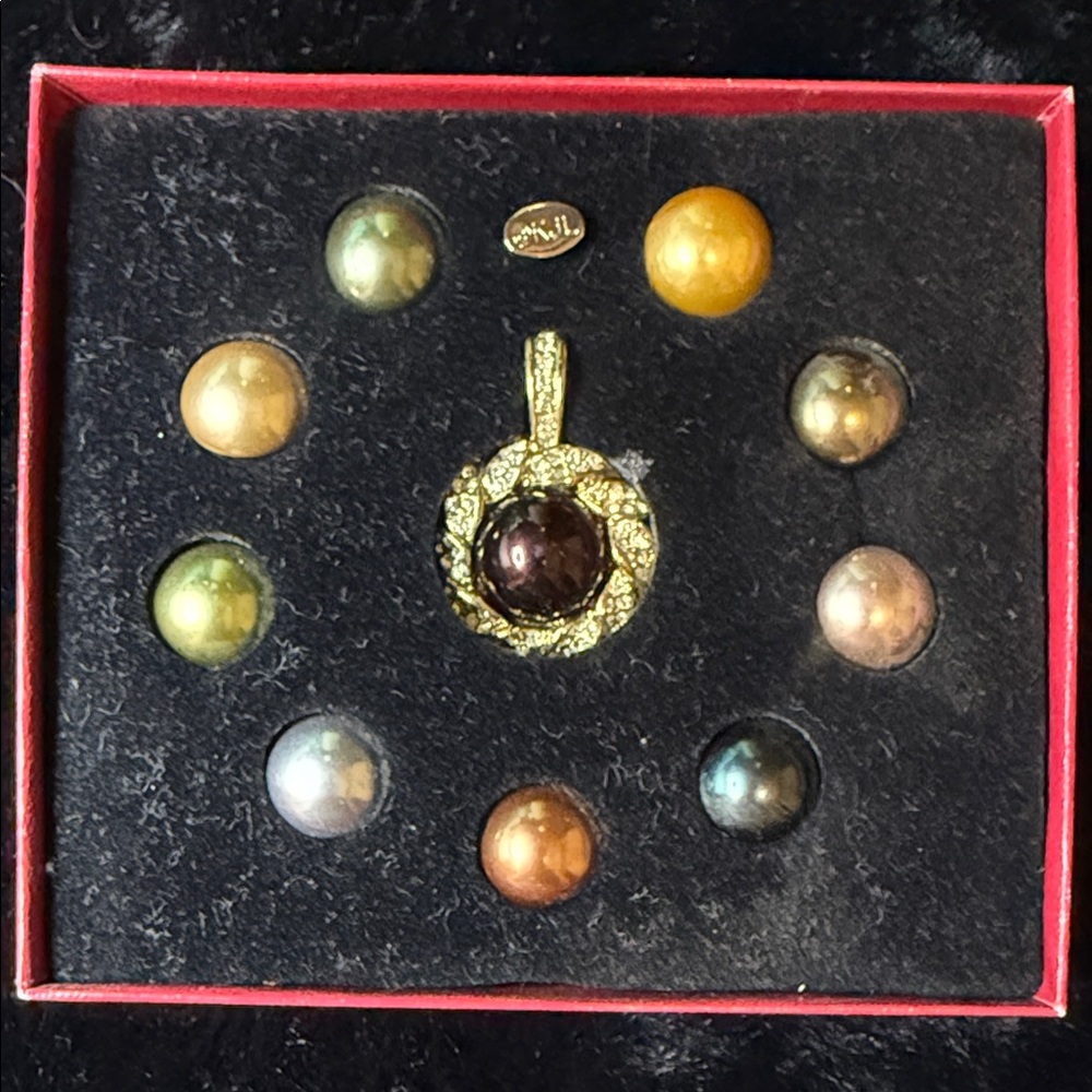 KJL Kenneth Jay Lane Vintage First Lady Simulated 10 Pearl Pendant Set with Box